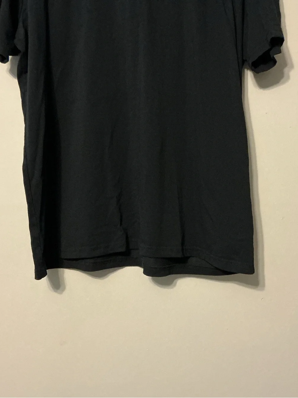 DKNY Black Short-Sleeve Crewneck Tee with Contrast Neck Trim
